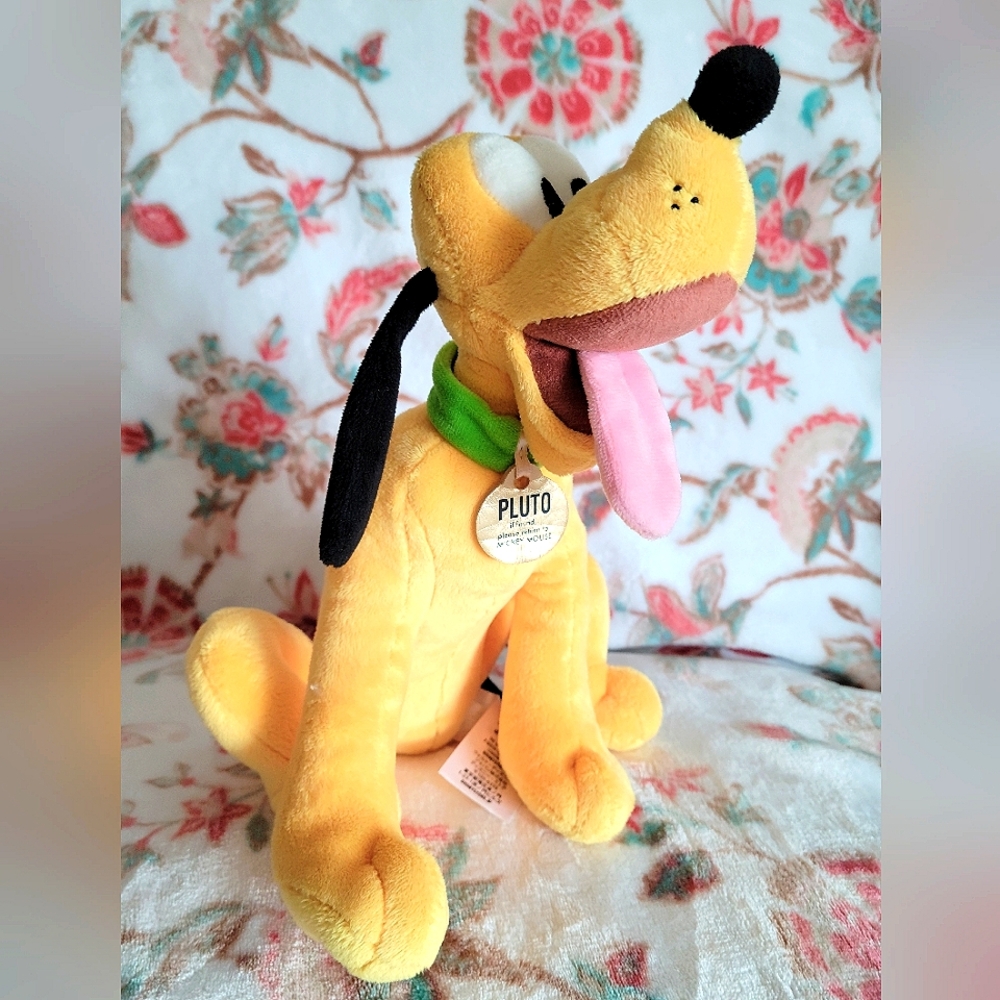 Official Disney Pluto Plush "If Found, please return to Mickey Mouse"